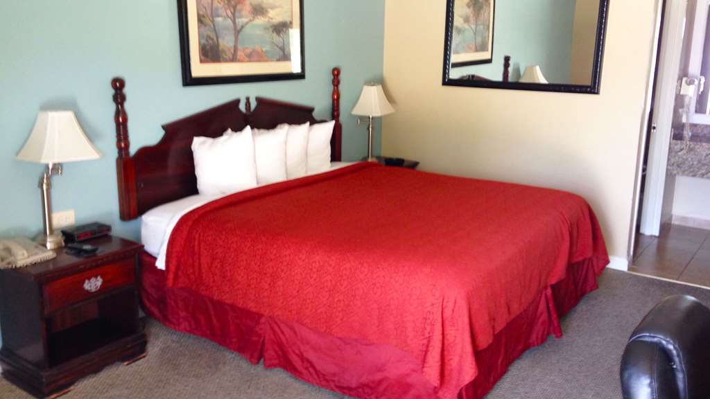 Econo Lodge Inn & Suites Ocean Springs - Biloxi Room photo
