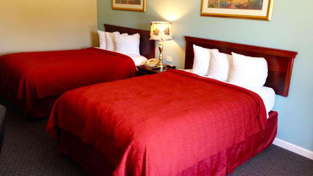 Econo Lodge Inn & Suites Ocean Springs - Biloxi Room photo