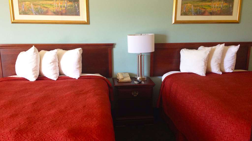 Econo Lodge Inn & Suites Ocean Springs - Biloxi Room photo