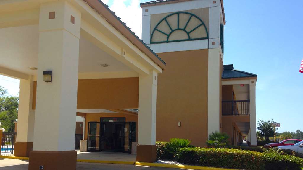 Econo Lodge Inn & Suites Ocean Springs - Biloxi Exterior photo